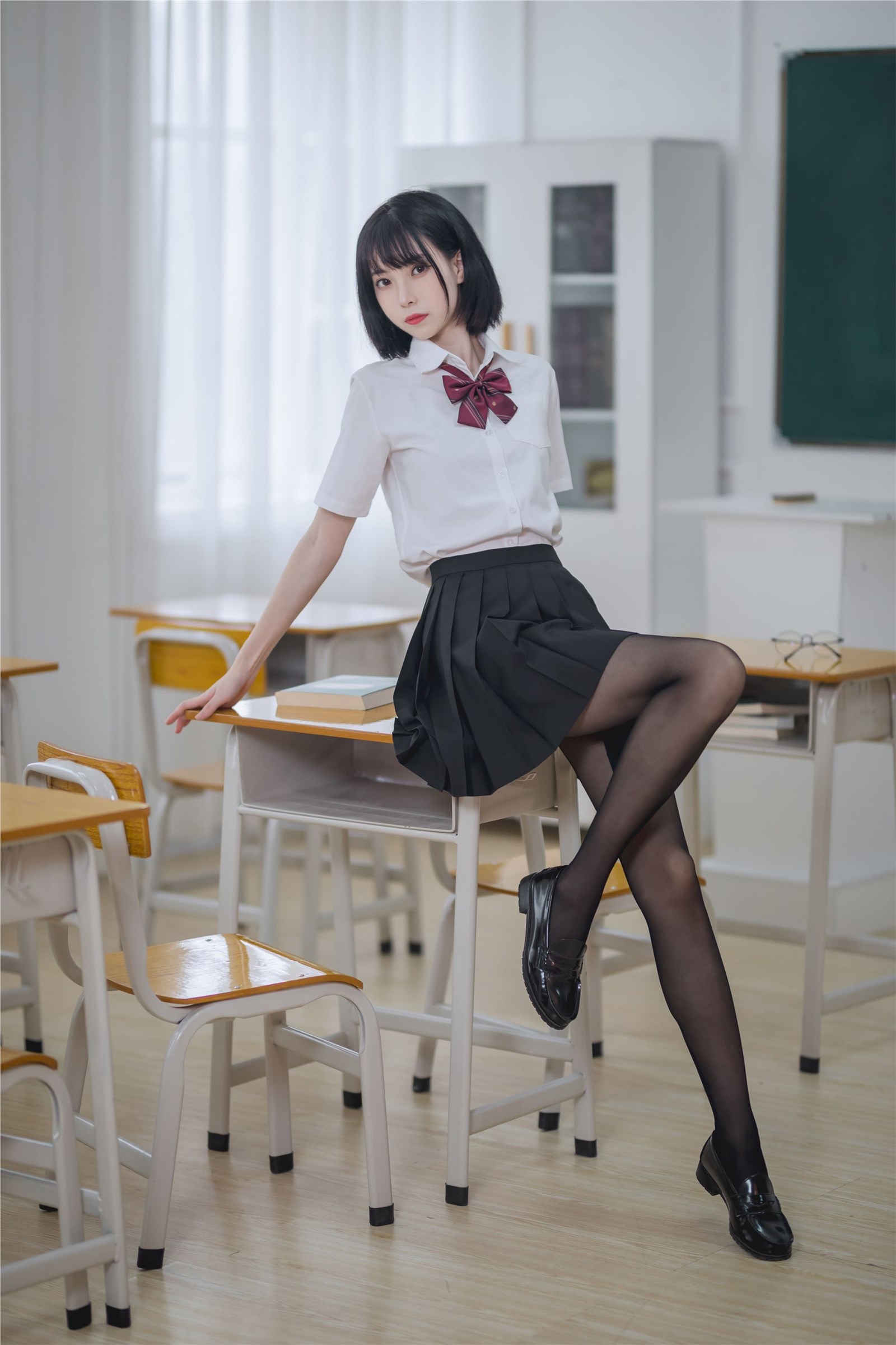 Xu LAN NO.001 Classroom JK Black Silk(9)